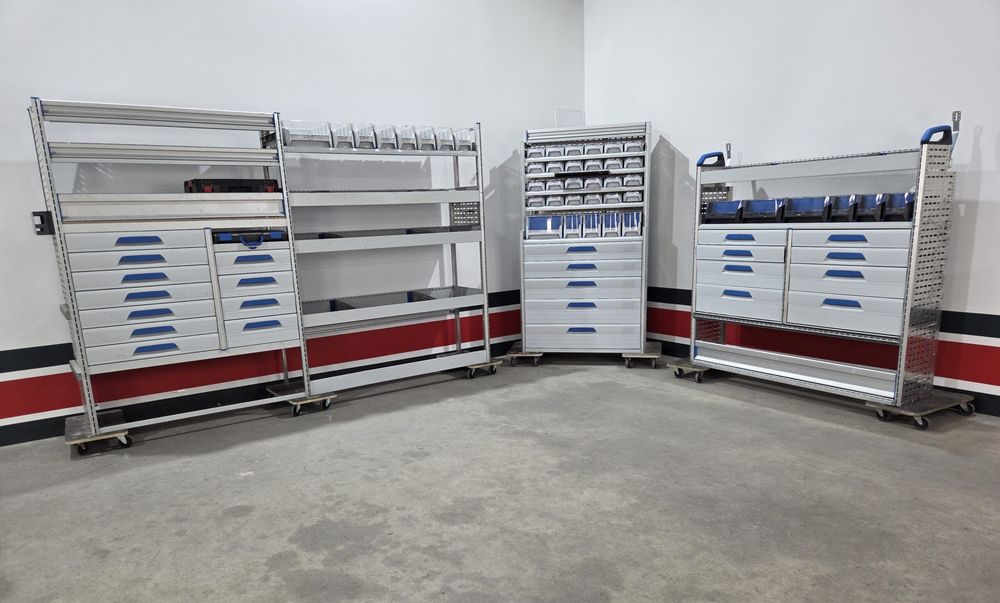 Zabudowa busa serwisowa warsztatowa CRAFTER SPRINTER TRANSIT MAN TGE IVECO