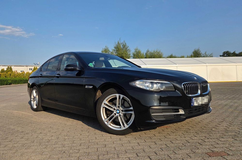 Samochód osobowy BMW 5