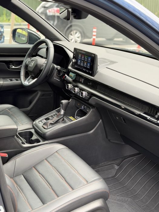 Продам Хонда CR-V 2024
