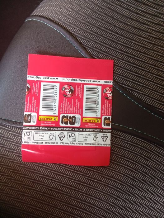 Vendo ou troco por legends Últimas unidades  saquetas de cromos coca cola mundial 2026