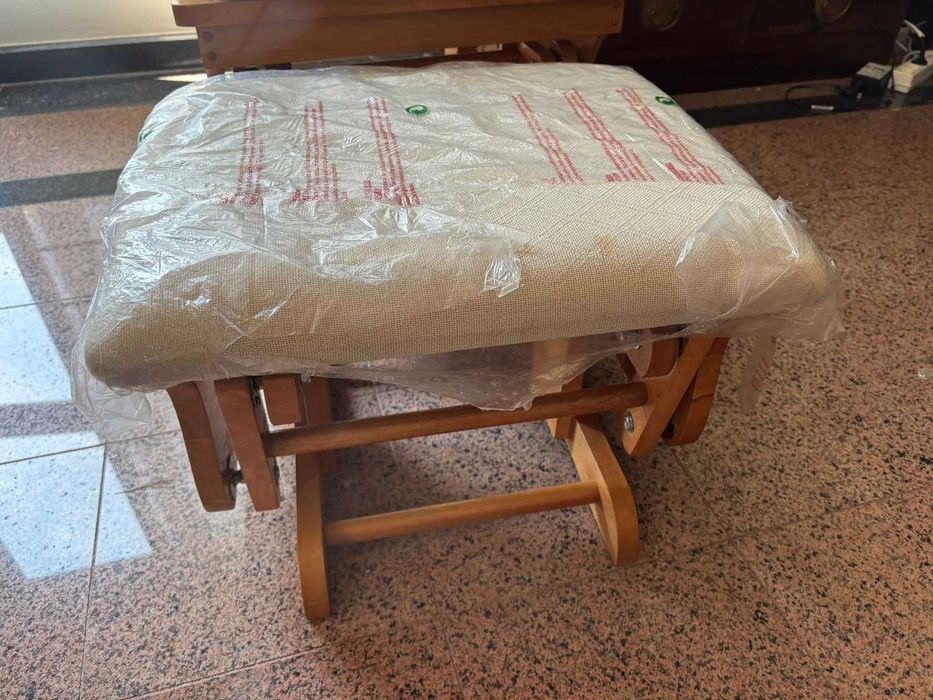 Cadeira de baloiço + Repousa pés