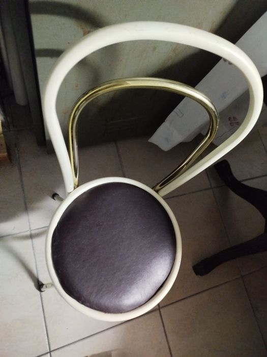 Cama individual com colchão