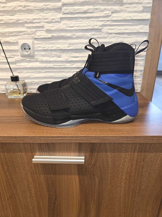 Buty Nike Air Lebron James 45