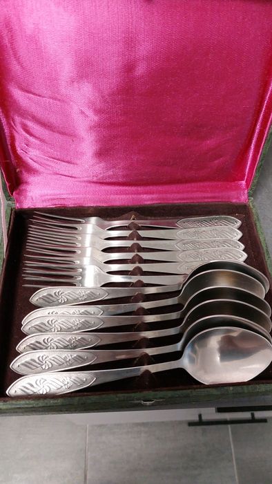 Набор ложки вилки