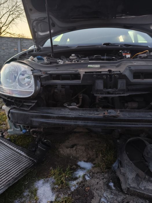 Golf 5 uszkodzony SILNIK SPRAWNY
