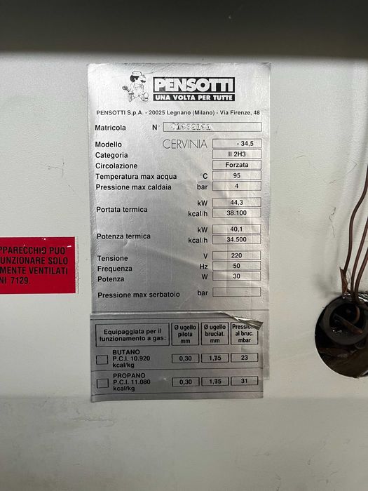 Caldeira de aquecimento a gás e permutador de calor