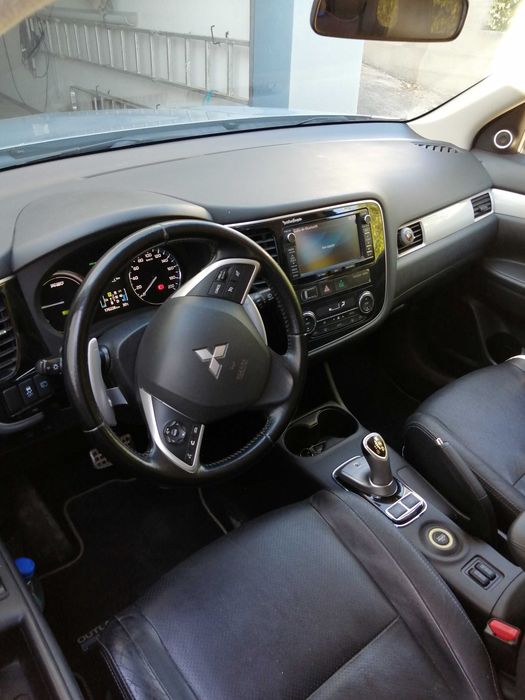 Mitsubishi Outlander 2.0 PHEV (Plug-In) Ano 2013 ver descrição