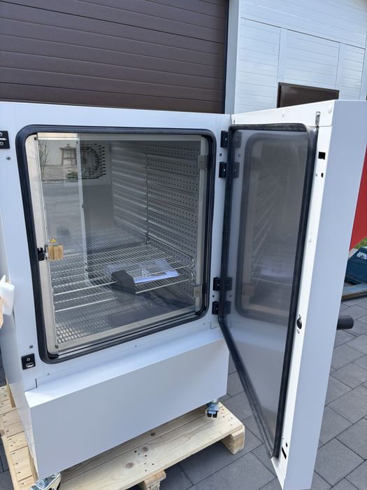 Cieplarka z chlodzeniem Binder KB 240