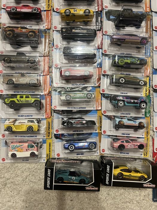 Продам лот хот вілс