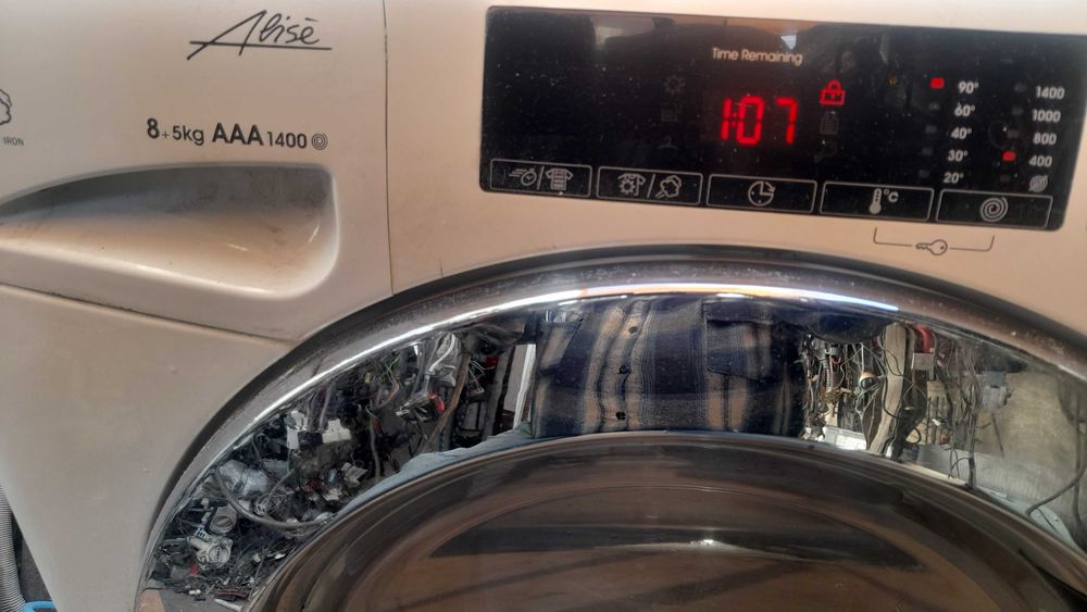 maquina lava e seca 8+5 quilos 1400 rpam exelente