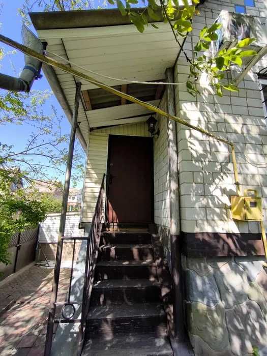 Продам будинок с.Горбовичі.Підвал,газ,сад,альтанка,гараж