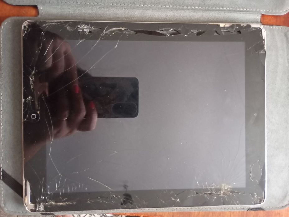 Продам IPad 2 (б/у)