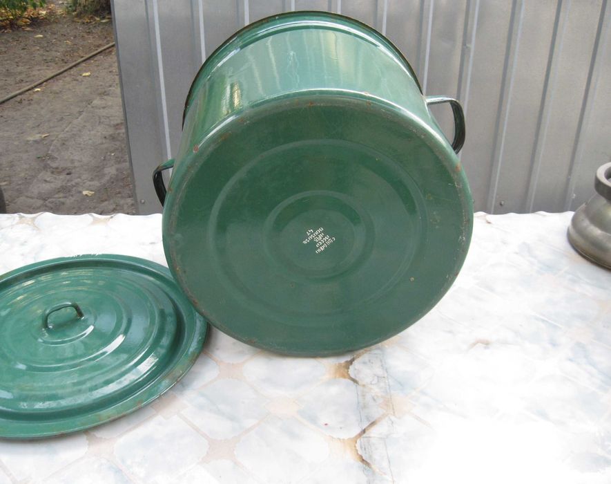 Продам кастрюля большая 47 л