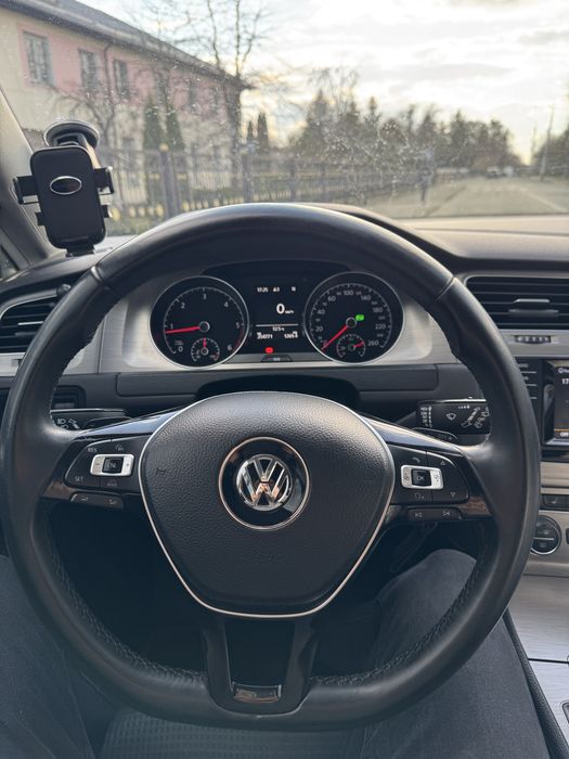 VOLKSWAGEN GOLF 7 2.0 дизель пригнаний з Німечини
