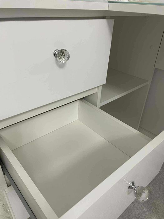 Duże białe biurko narożne