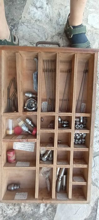 Material de pintura e ar comprimido - peças restos de coleção