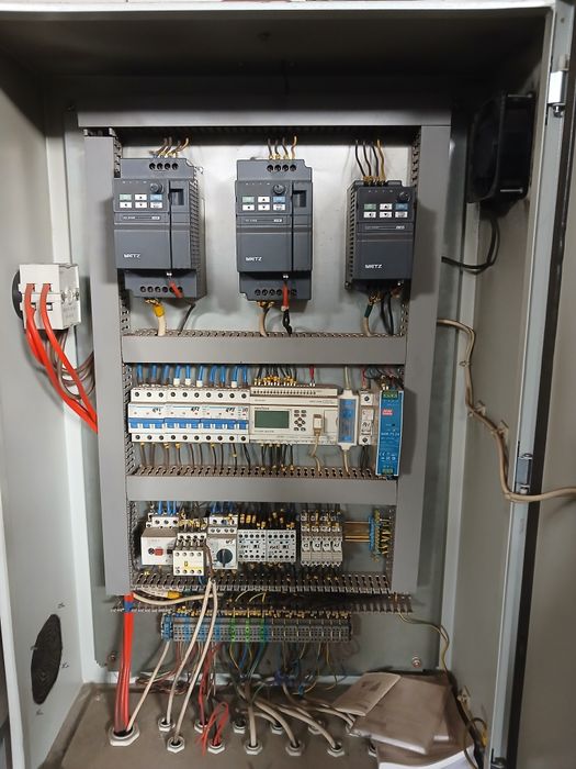 Електрик, Підключення інверторів, Монтаж електрощитів 220/380