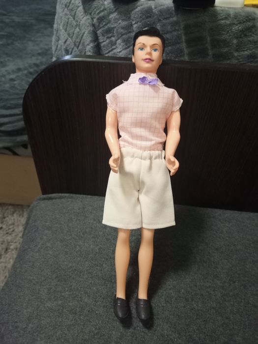 Продам игрушка Кен