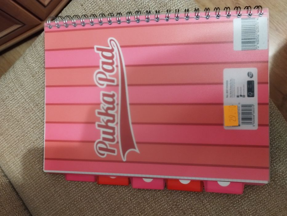 Zeszyt, segregator, naklejki