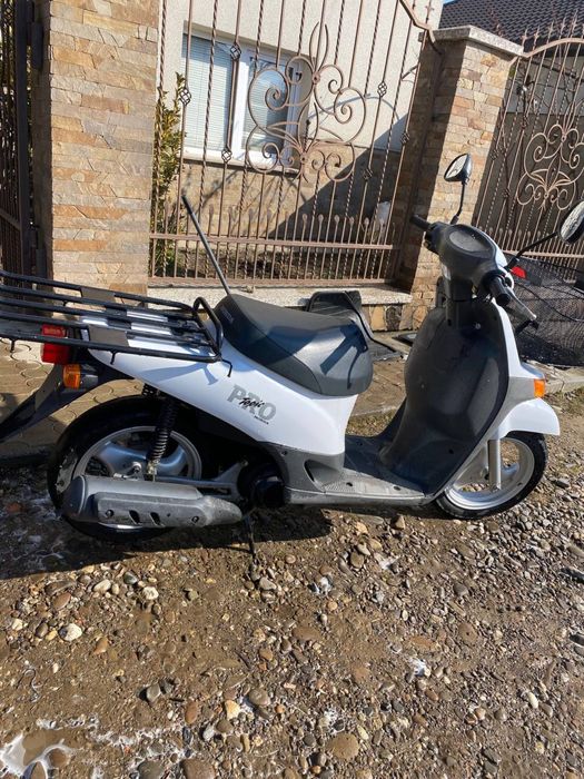Продам скутер Honda topik pro