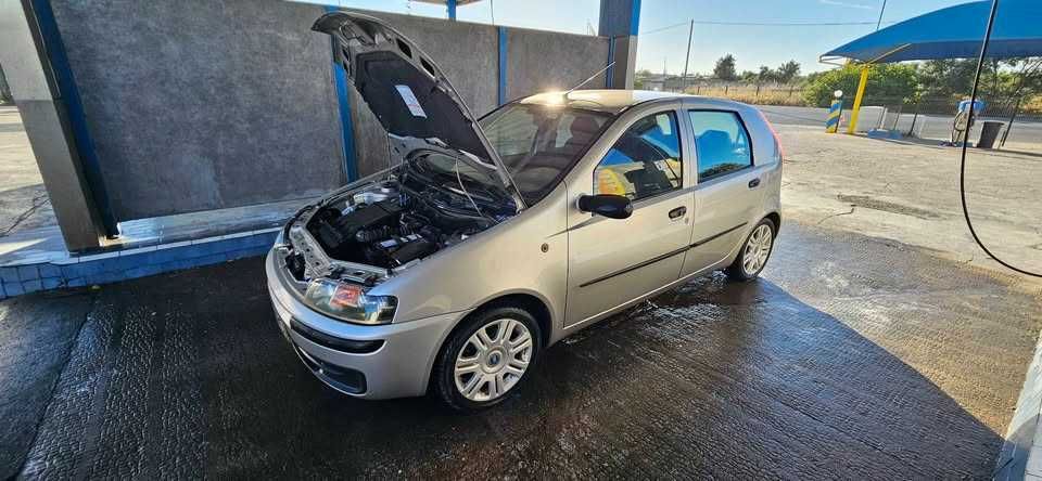 Fiat Punto 1.2 HLX - 01