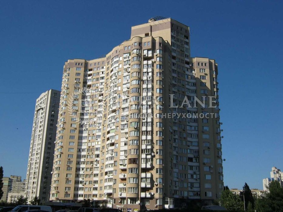 Продаж 2к видова  Бажана Миколи просп 1м