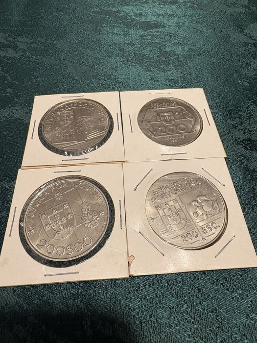 Serie III moedas 200