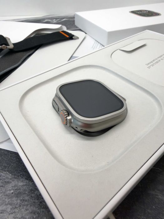 Apple Watch Ultra 2・Titânio natural (Factura e Garantia)