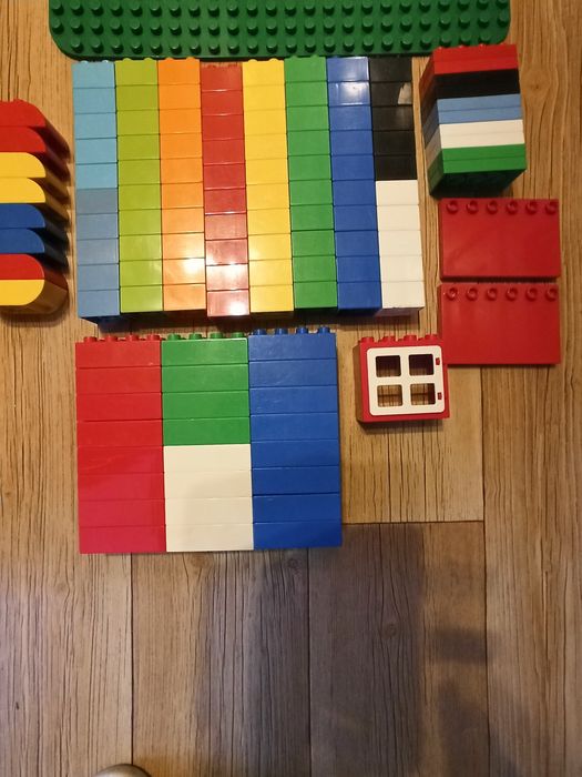 Lego duplo klocki budowlane i dużą płytka