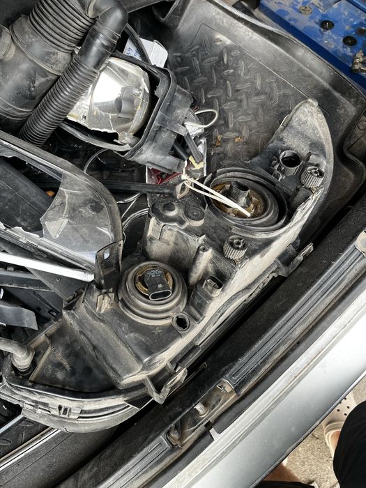 Продам фару ліву Бмв е39 Дорест