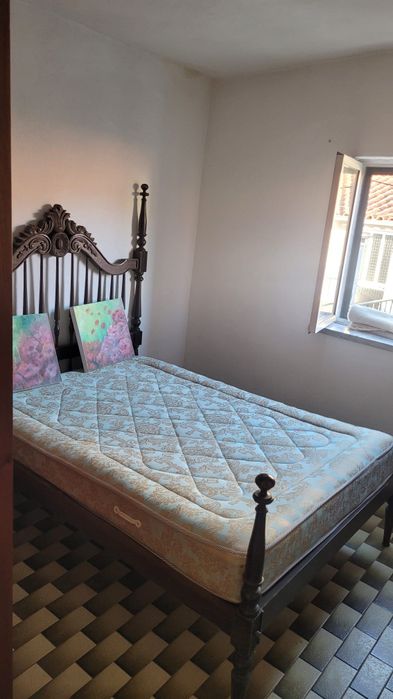 ALUGA-SE Moradia 500€ perto vila Góis 3 pisos  2 quartos  la