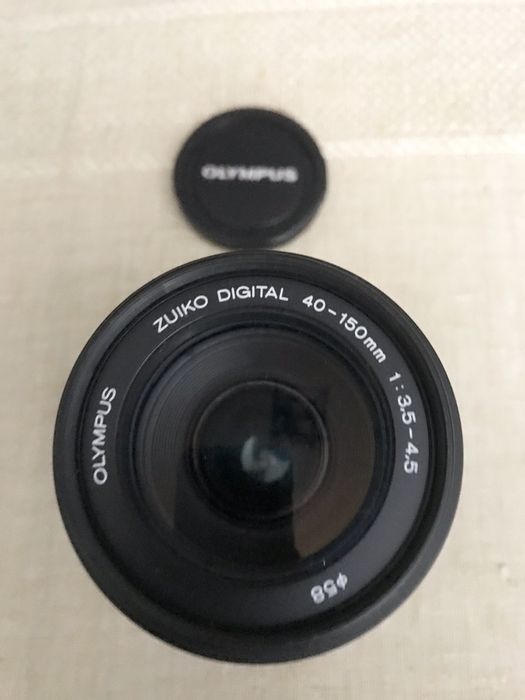 Objectiva Olympus 40-150mm