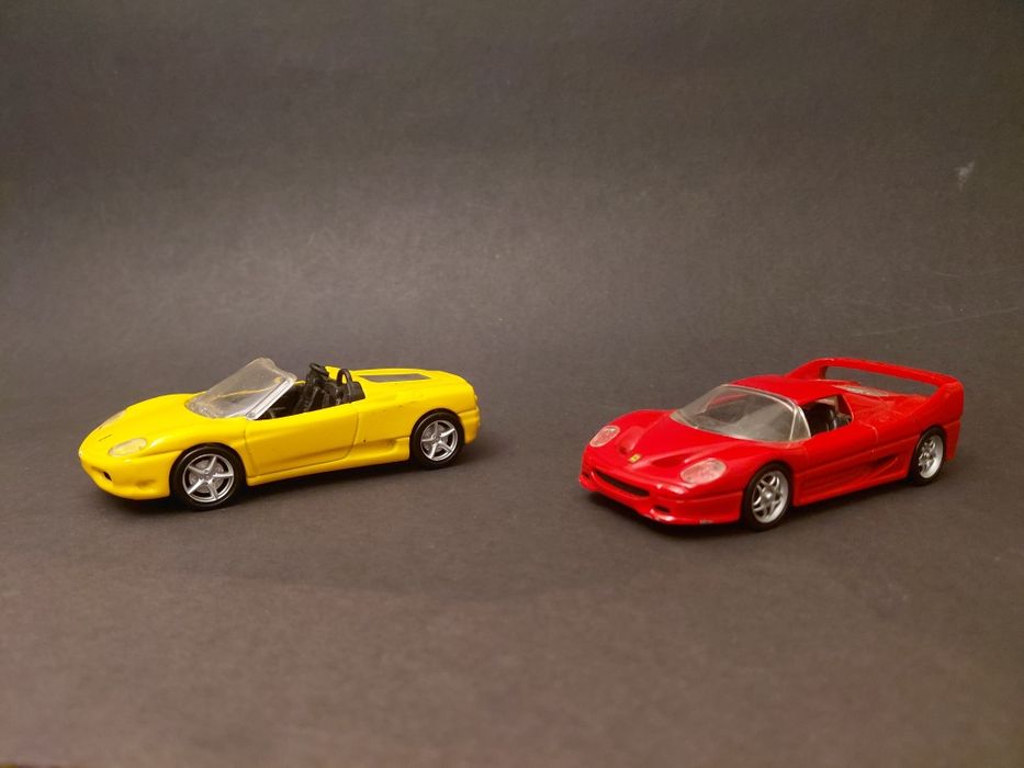 Lote miniaturas Ferrari Hot Wheels 1.43