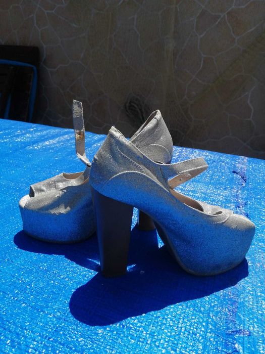 SAPATOS salto alto e compensados