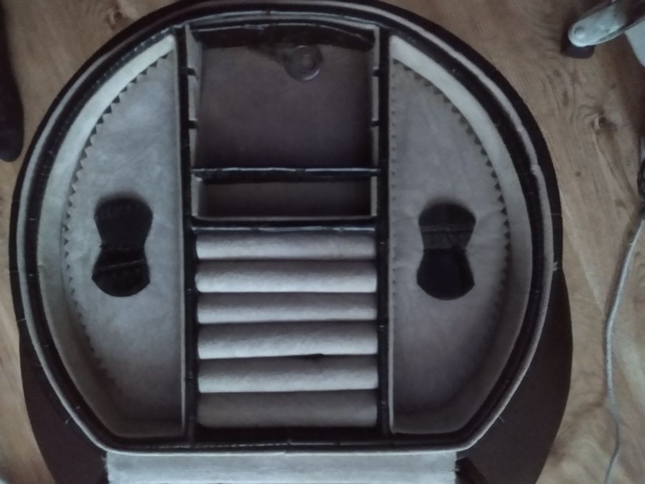 Pilne Mam Na Sprzedarz Super Fajny Ładny zamykany Kuferek