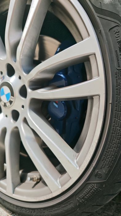 BMW 330e iperformance pack m