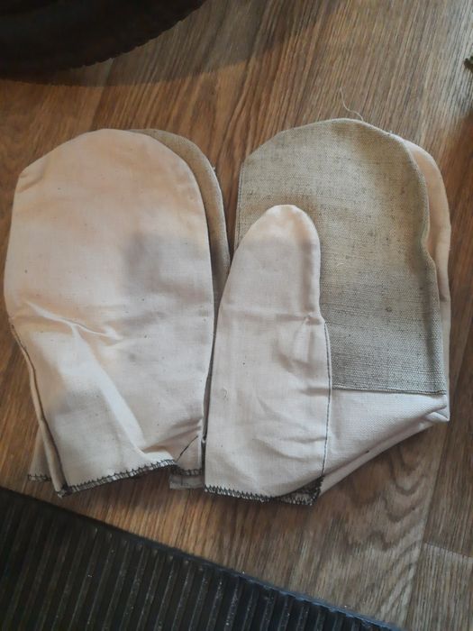 Рабочие рукавицы.