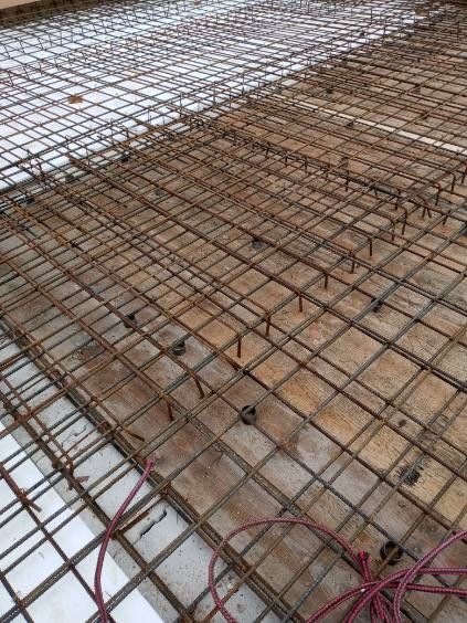 Oferuje płyty fundamentowe oraz budowy domów