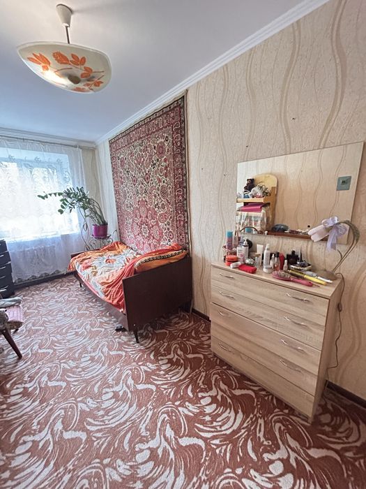 Продам 3-х кімнатну квартиру. Під програми