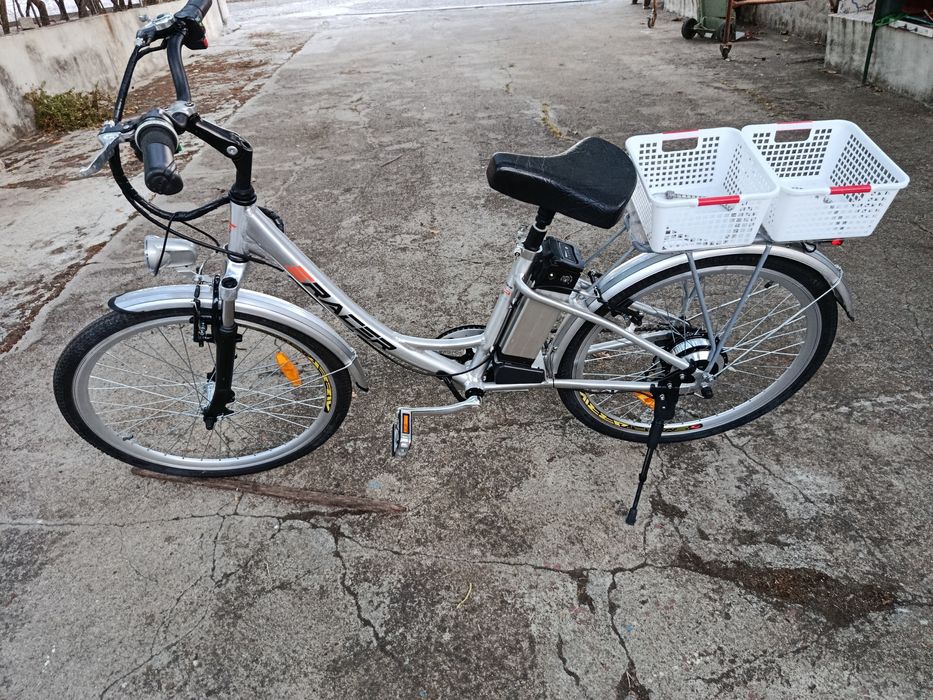 Bicicleta elétrica 36v roda 26 7 velocidades.