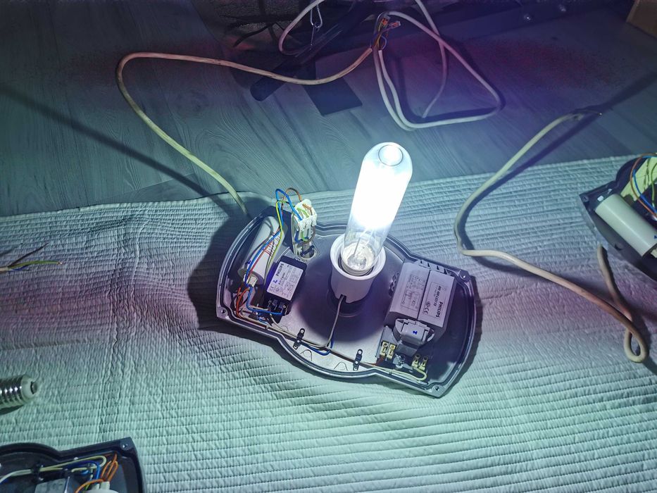 Zestaw kondensator statecznik zapłonnik Philips HPI