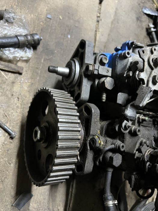 ТНВД Топливный насос VW Passat B3 B4,T4 Golf 3 1.6 1.9TD Пассат Т4