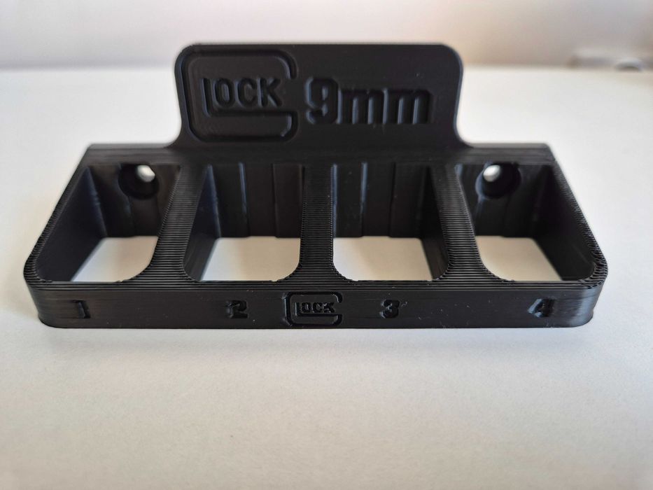 Uchwyt na magazynki do glock mieści 4 magazynki