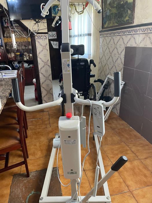 Grua para pessoas debilitadas - Vassili