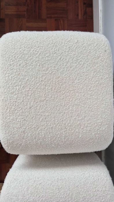 Pufes Boucle Branco