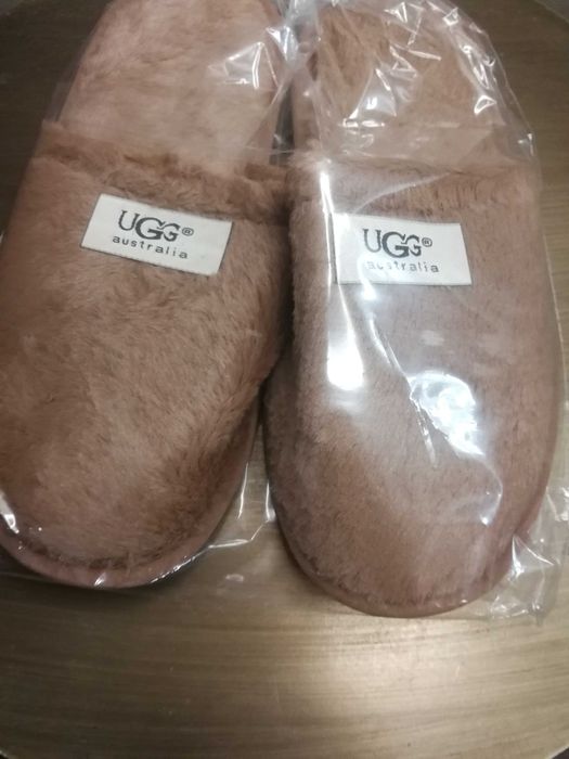 UGG kapcie beżowe futerko r39