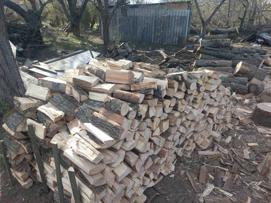 Рубані дрова дуб