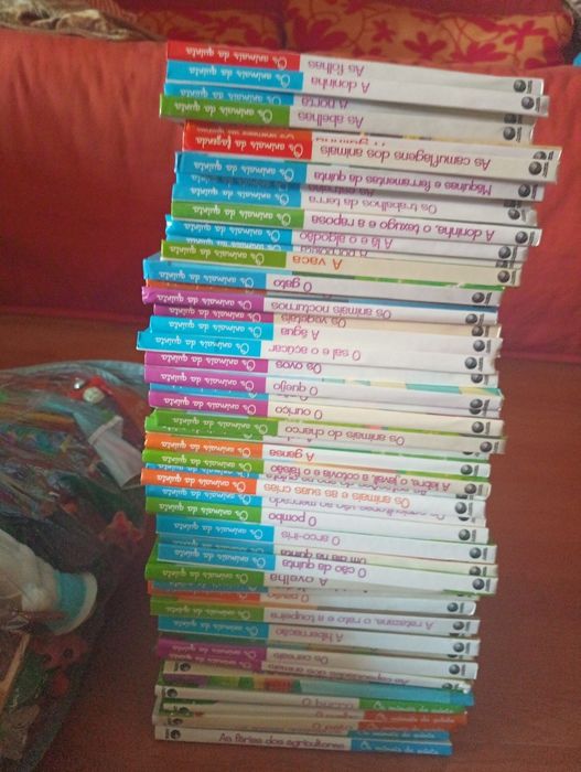Animais da Quinta coleção Livros e Bonecos