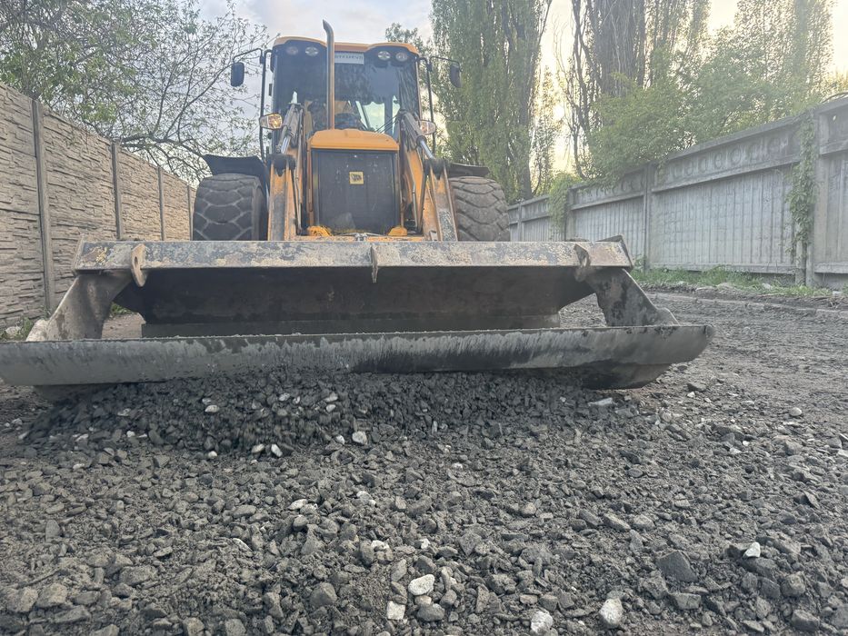Оренда екскаватор навантажувача JCB