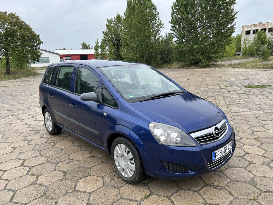 LIFT Zafira najlepsza 1.6 benzyn 7 osobowa Oryginal lakier Niemcy Opel
